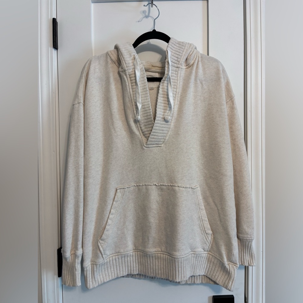 Aerie Women's Cream V-Neck Sweater